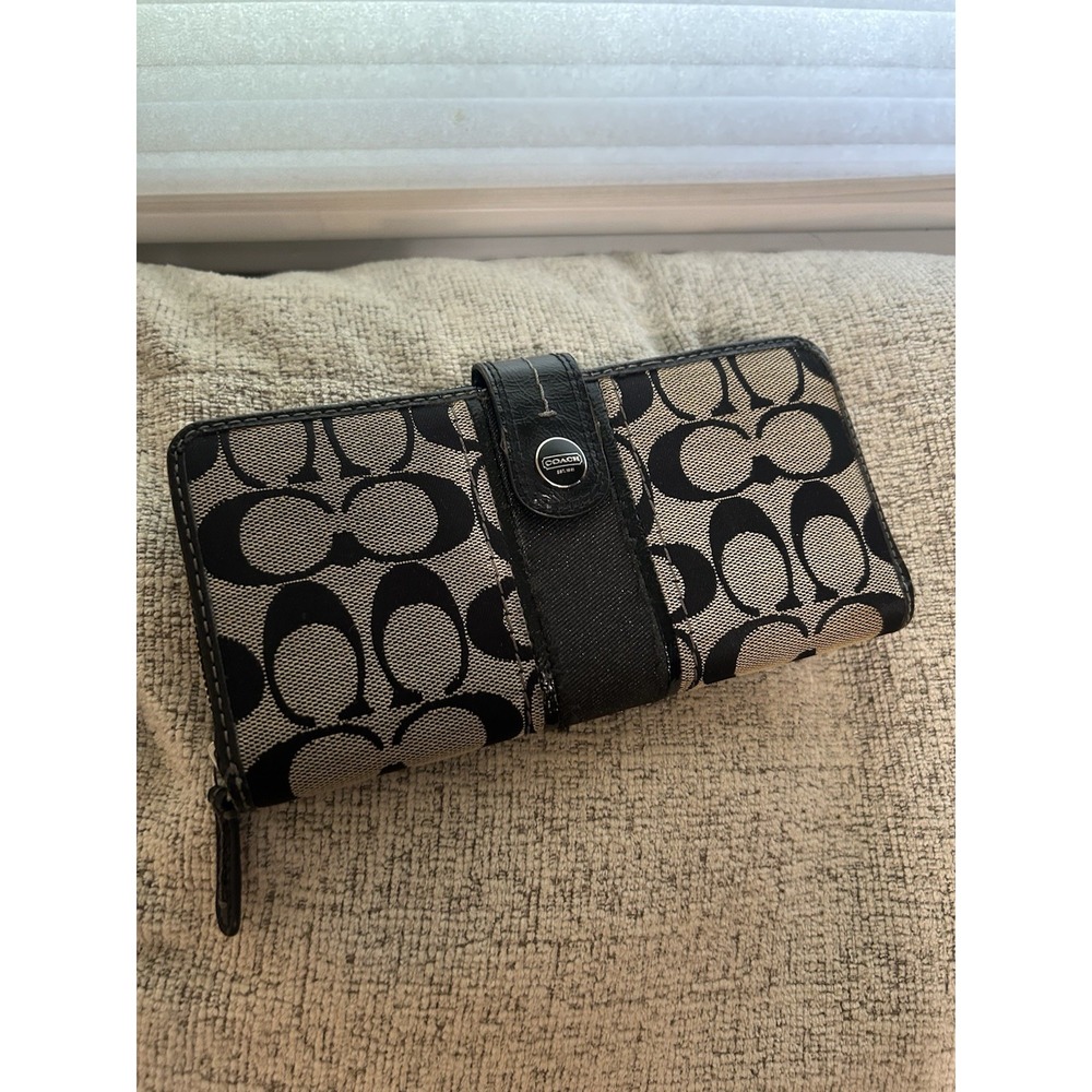 Coach Zip-Around Wallet Black Signature Logo Pattern Women Credit Card Canvas